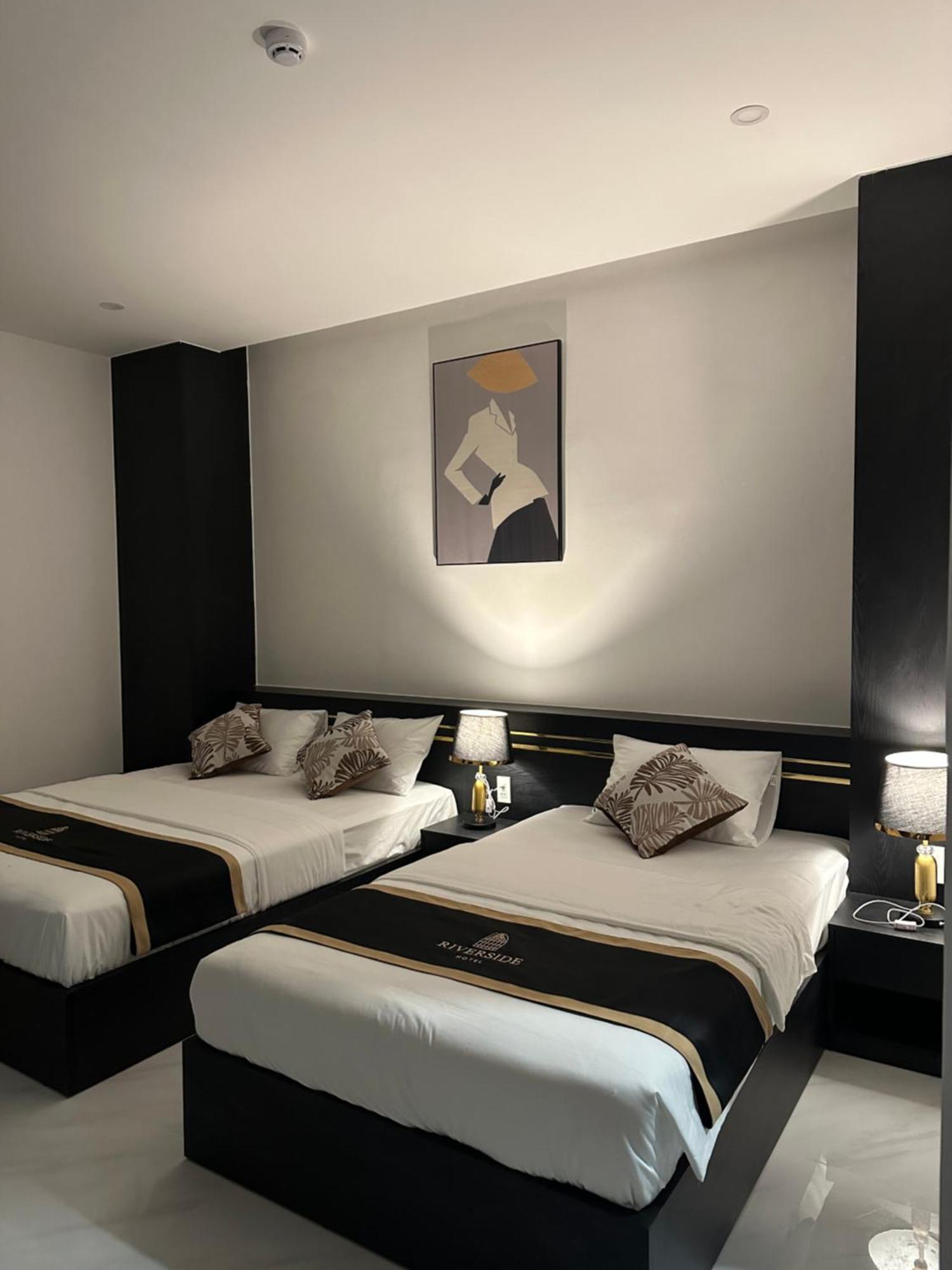 Riverside 1 Hotel 芹苴 外观 照片